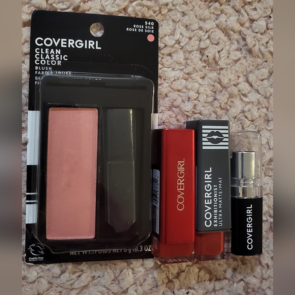 Covergirl makeup bundle